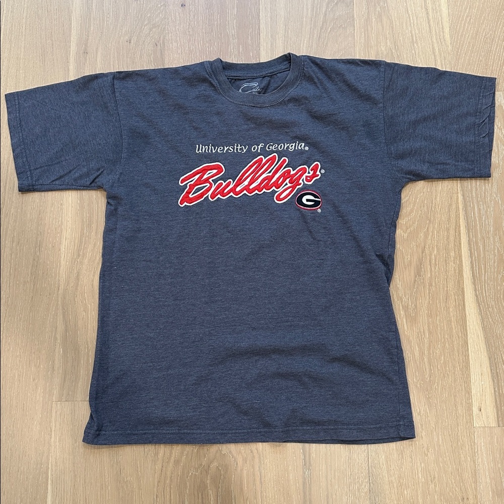University of Georgia Bulldogs T-Shirt Embroidered Mens Size Large UGA Dawgs Tee - Picture 2 of 10